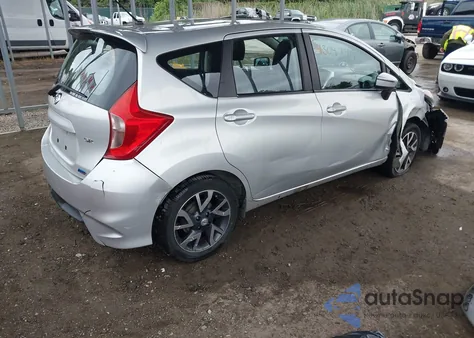 2015 Nissan Versa Note Sr z USA, uszkodzony, nr VIN 3N1CE2CP8FL374325